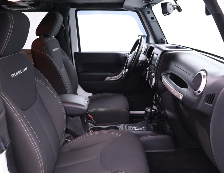 Jeep Wrangler SUV 2,8 l 147 kw