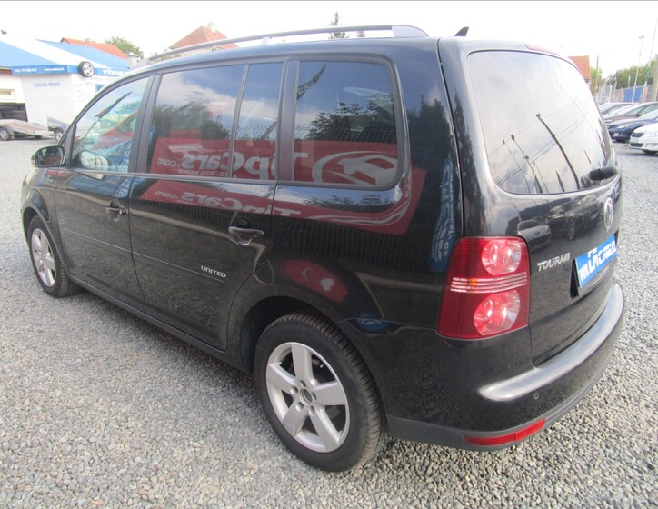Volkswagen Touran 6