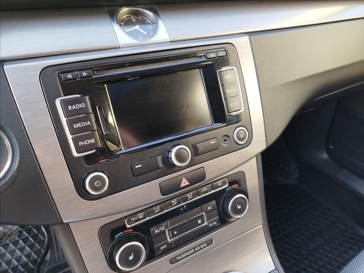 Volkswagen Passat Ostatní 1,4 l 90 kw