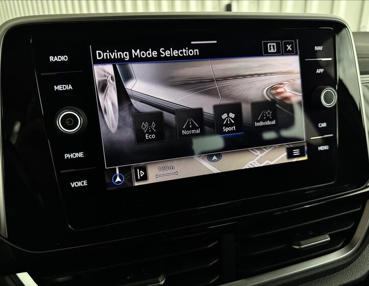 Volkswagen T-Roc MPV 2,0 l 110 kw