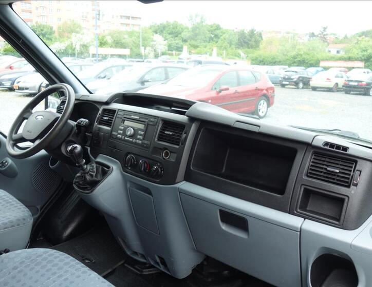 Ford Transit 12