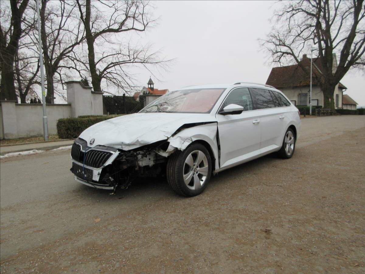 Škoda Superb Kombi 2,0 l 110 kw
