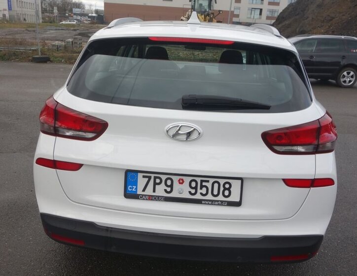 Hyundai i30 10