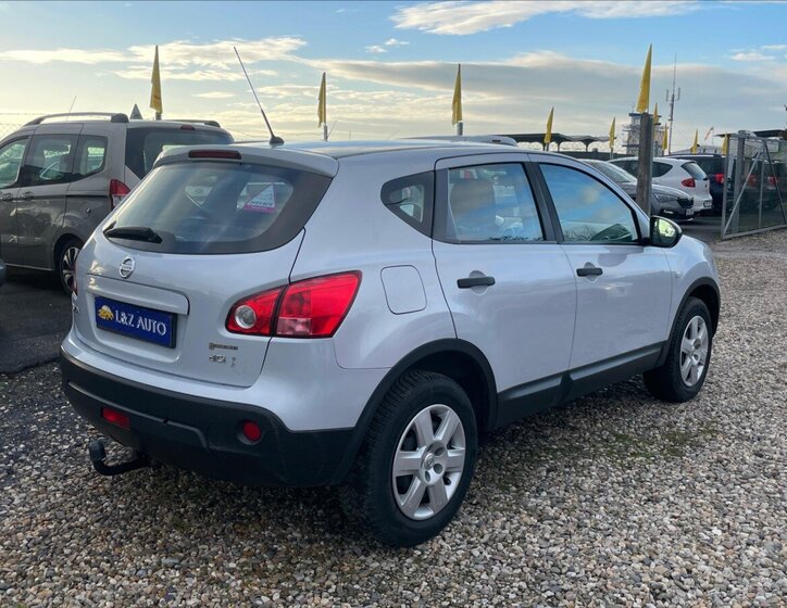 Nissan Qashqai SUV 1,5 l 78 kw