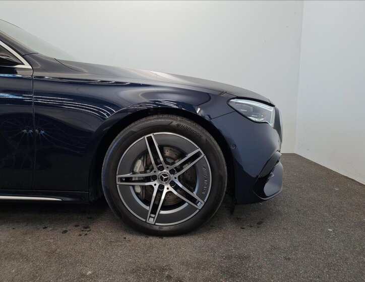 Mercedes-Benz Třídy E Kombi 2,0 l 145 kw