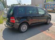 Volkswagen Touran 14