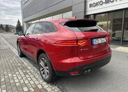 Jaguar F-Pace 8