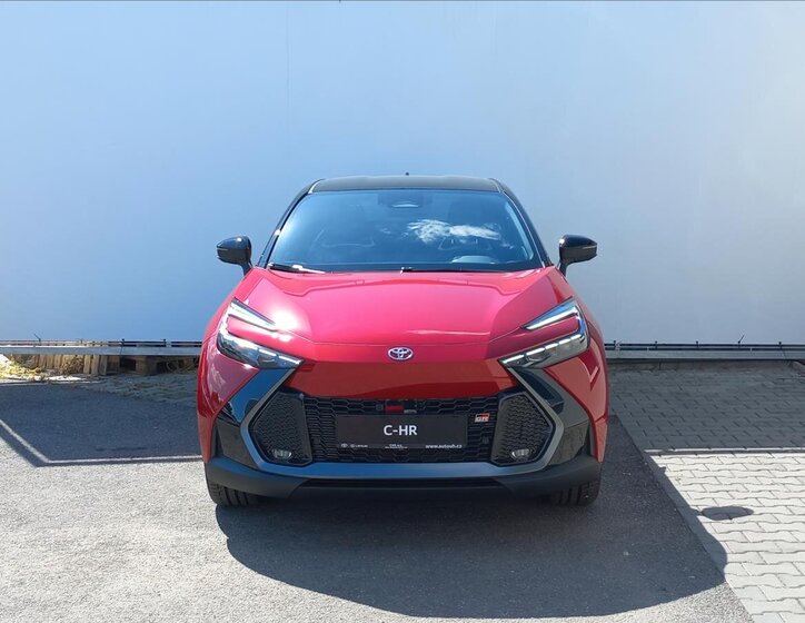 Toyota C-HR CUV / Crossover 2,0 l 112 kw