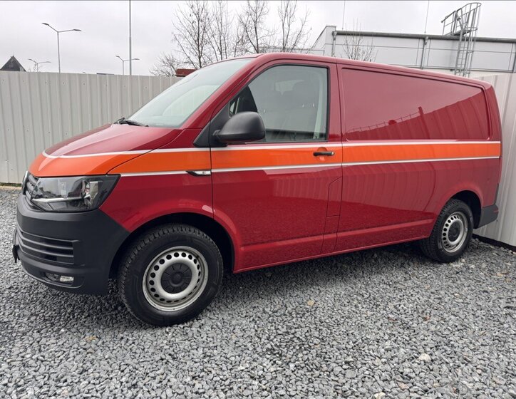 Volkswagen Transporter Skříň 2,0 l 110 kw