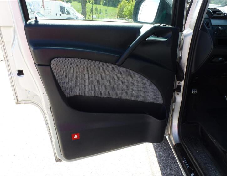 Mercedes-Benz Viano 15