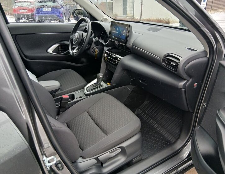 Toyota Yaris Cross 15