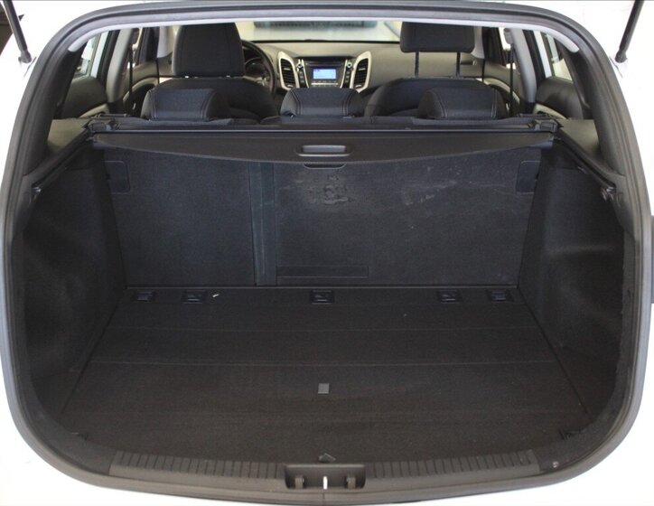 Hyundai i30 Kombi 1,6 l 99 kw