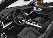Audi Q8 SUV / Terénní 3,0 l 210 kw