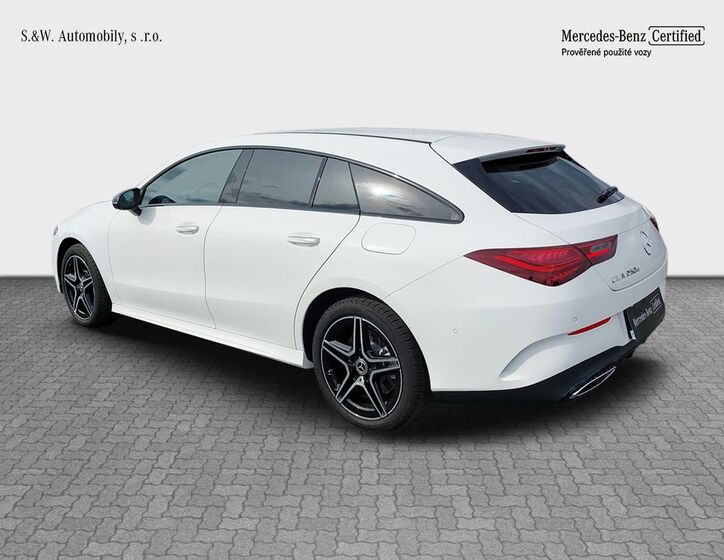 Mercedes-Benz CLA 3