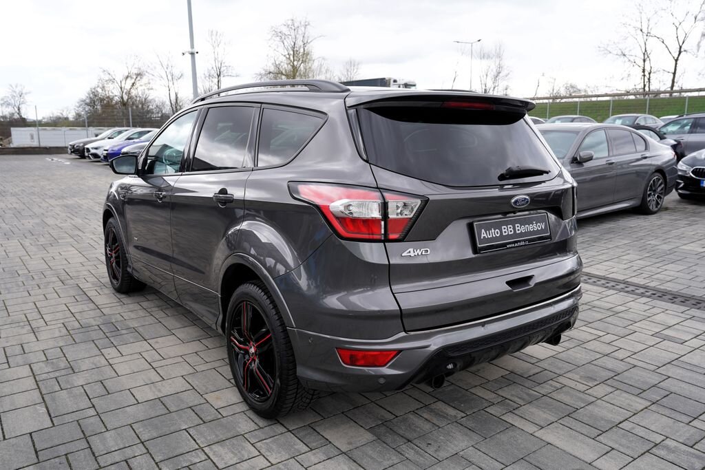 Ford Kuga SUV / Terénní 2,0 l 132 kw