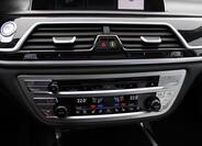 BMW Řada 7 30