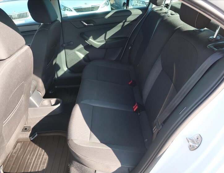 Škoda Rapid Sedan / Limuzína 1,2 l 63 kw