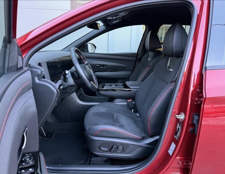 Hyundai Tucson SUV 1,6 l 158 kw