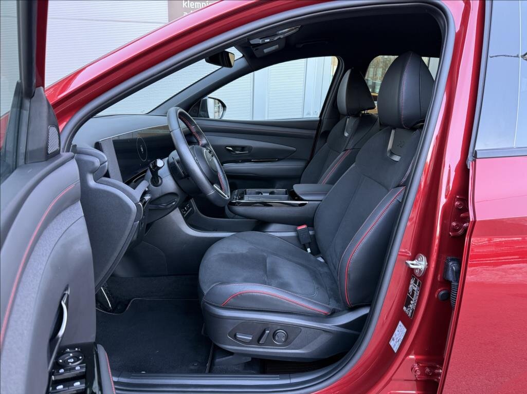 Hyundai Tucson SUV 1,6 l 158 kw