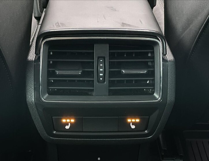 Škoda Karoq SUV 1,5 l 110 kw