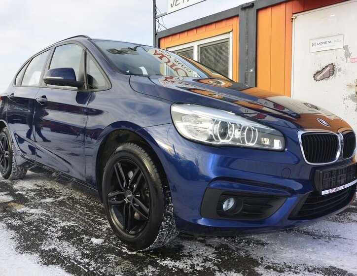 BMW Řada 2 40