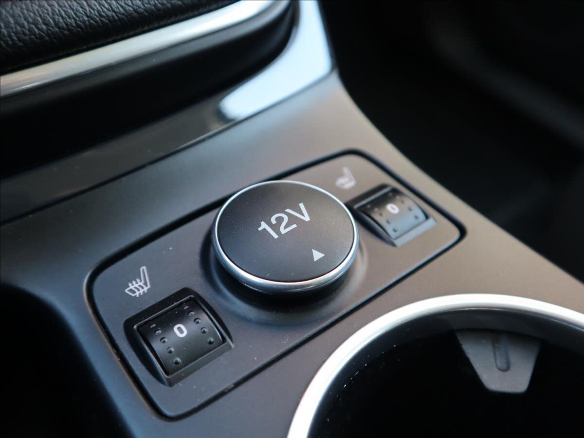 Ford Kuga SUV / Terénní 1,6 l 110 kw