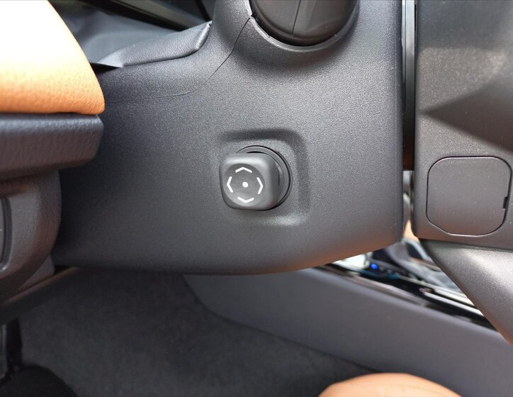 Toyota Camry Sedan / Limuzína 2,5 l 137 kw