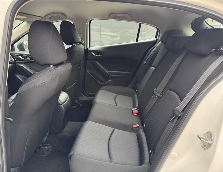 Mazda 3 Hatchback 1,5 l 74 kw