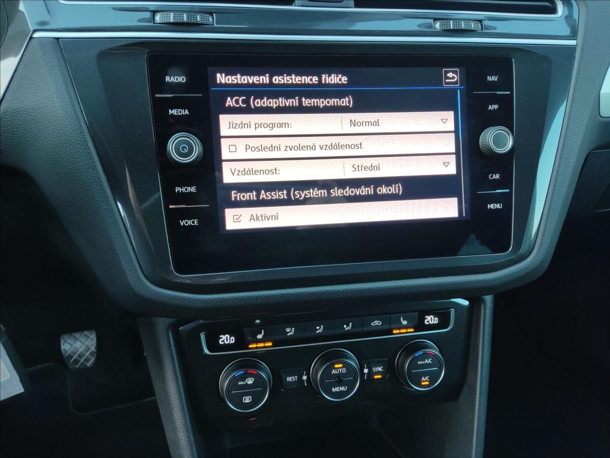 Volkswagen Tiguan SUV / Terénní 2,0 l 110 kw