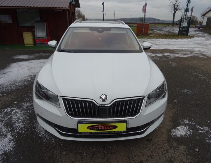 Škoda Superb 31