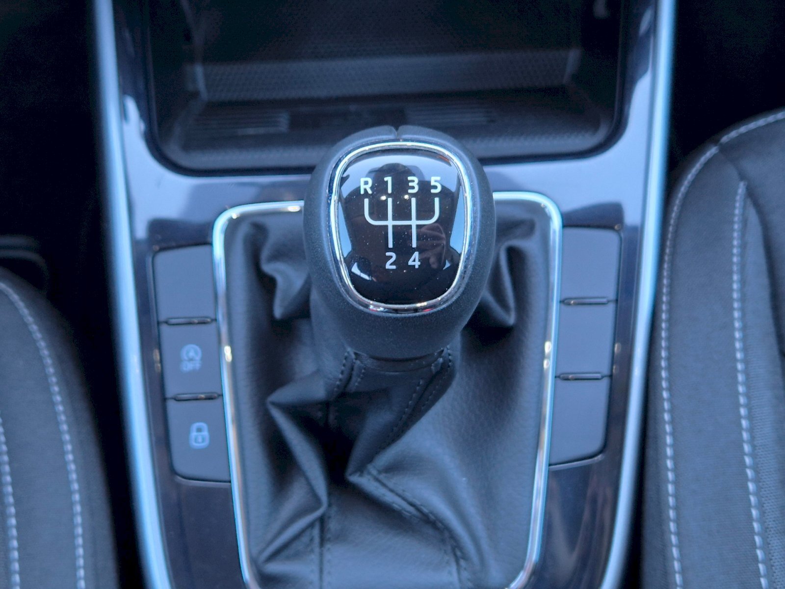 Škoda Fabia Hatchback 1,0 l 70 kw