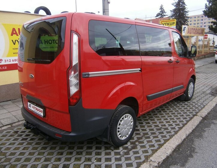 Ford Transit Custom Kombi 2,2 l 74 kw