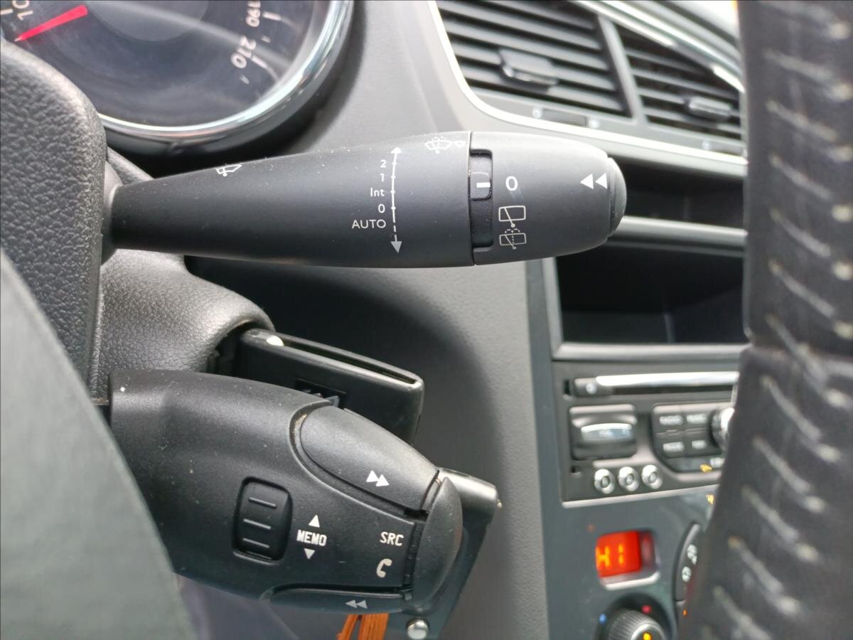 Peugeot 5008 SUV 1,6 l 88 kw