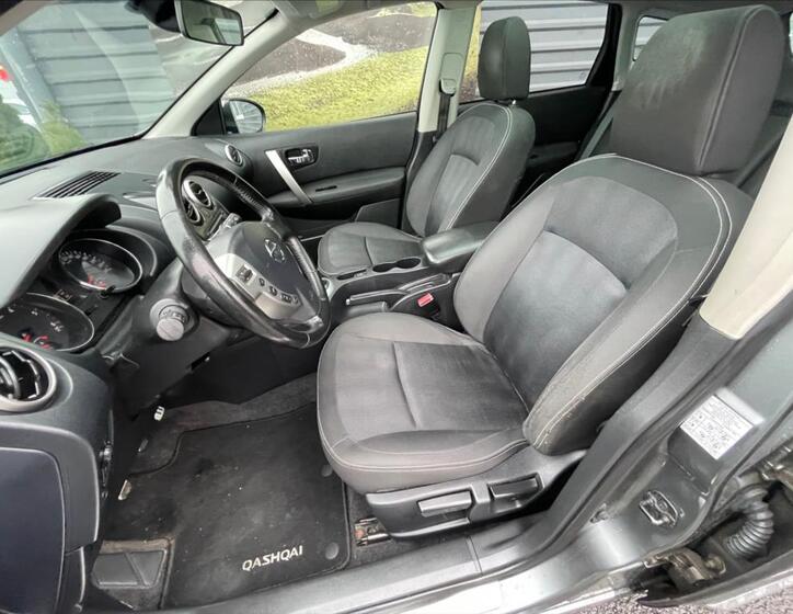 Nissan Qashqai 11