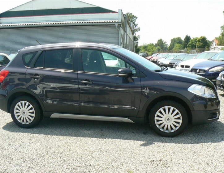 Suzuki SX4 S-Cross 7