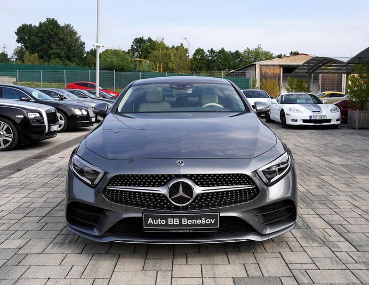 Mercedes-Benz CLS 1