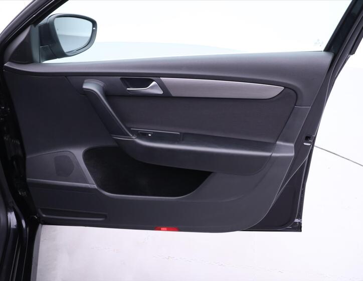 Volkswagen Passat 13