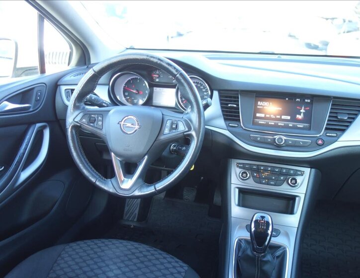 Opel Astra 18