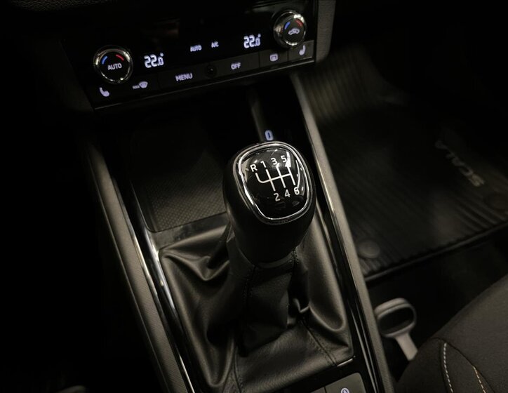 Škoda Scala Hatchback 1,6 l 85 kw