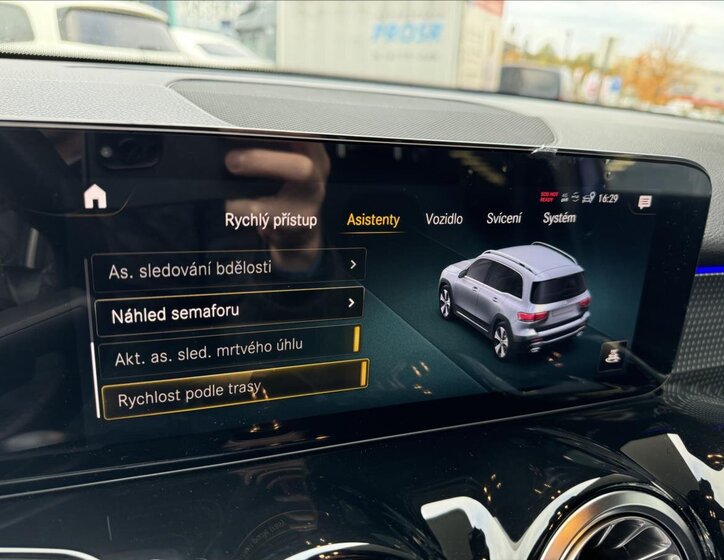 Mercedes-Benz GLB SUV 1,3 l 120 kw