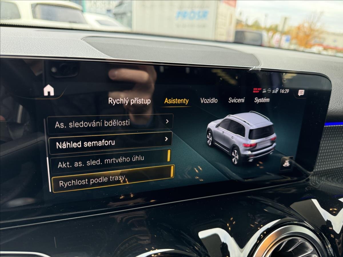 Mercedes-Benz GLB SUV 1,3 l 120 kw