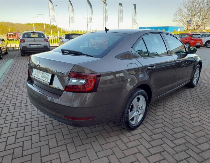 Škoda Octavia Liftback 999,0 85 kw