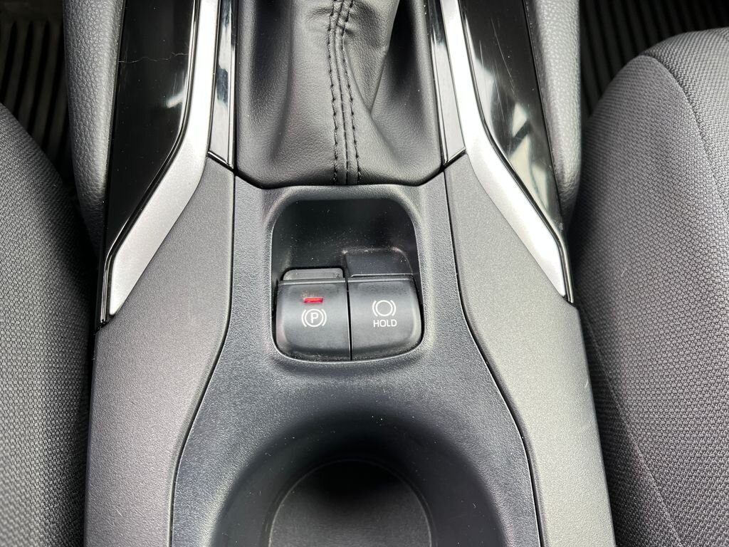 Toyota Corolla Cross SUV / Terénní 1,8 l 72 kw