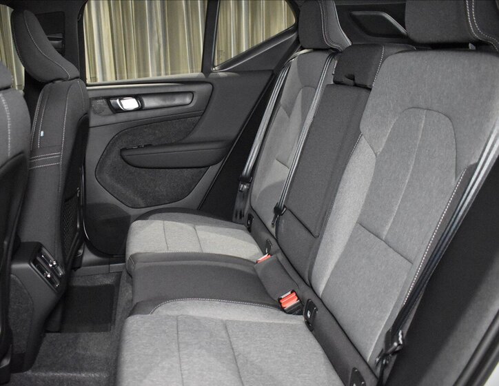 Volvo XC40 SUV 2,0 l 120 kw