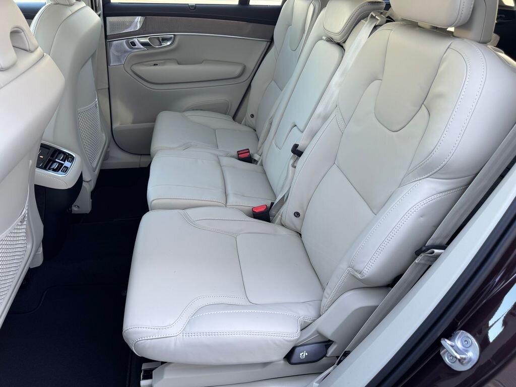 Volvo XC90 SUV / Terénní 2,0 l 184 kw