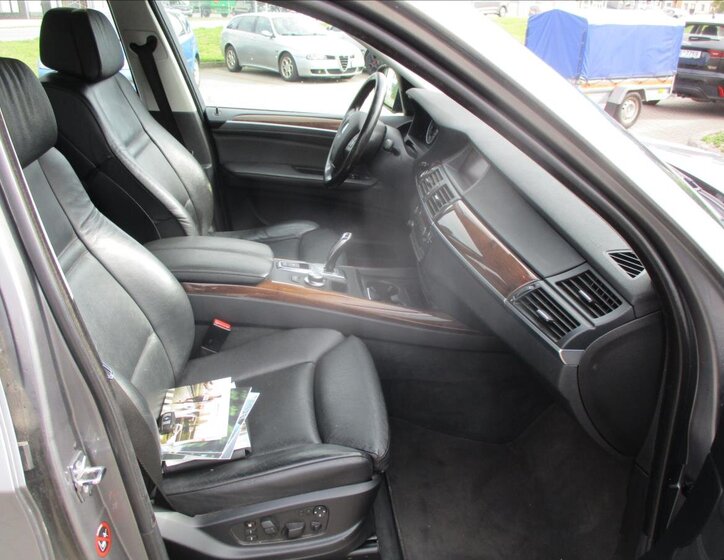 BMW X5 13