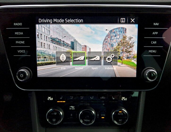 Škoda Superb Liftback 1,5 l 110 kw