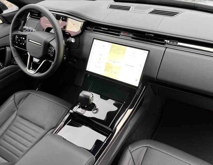 Land Rover Range Rover Sport SUV 4,4 l 467 kw