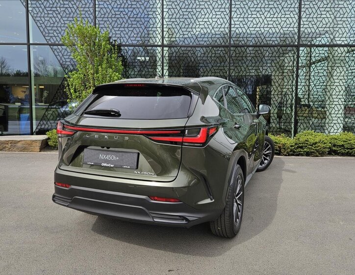 Lexus NX 450h plus SUV / Terénní 2,5 l 227 kw