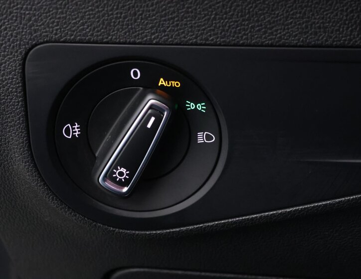 Volkswagen Tiguan SUV / Terénní 1,5 l 96 kw